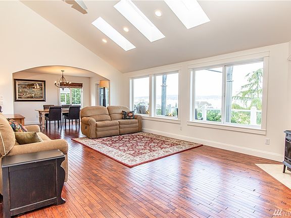 Natural Light Abounds!