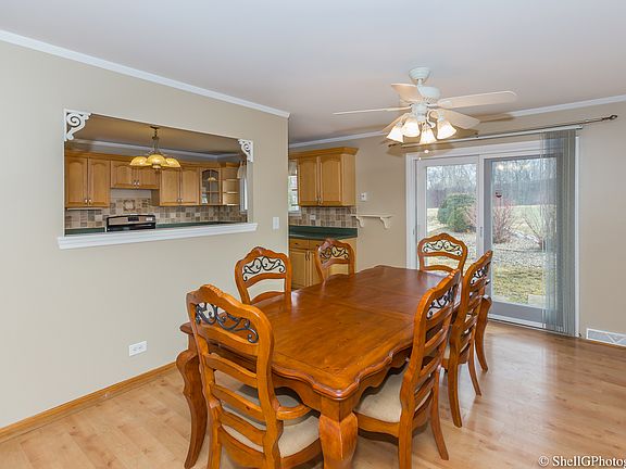 5th image of 15137 Hiawatha Trl