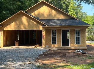 406 4th St E, Jacksonville, AL 36265
