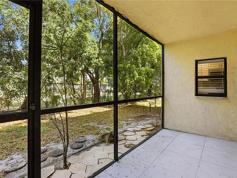 1450 Green Valley Cir #502 — Photo 31
