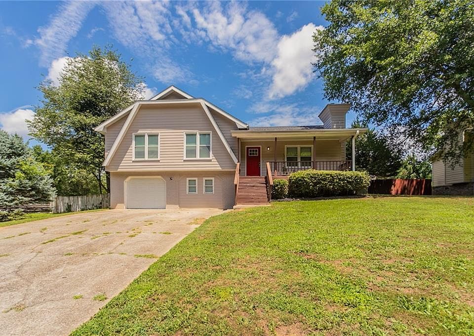 1st image of 3877 Trenton Dr