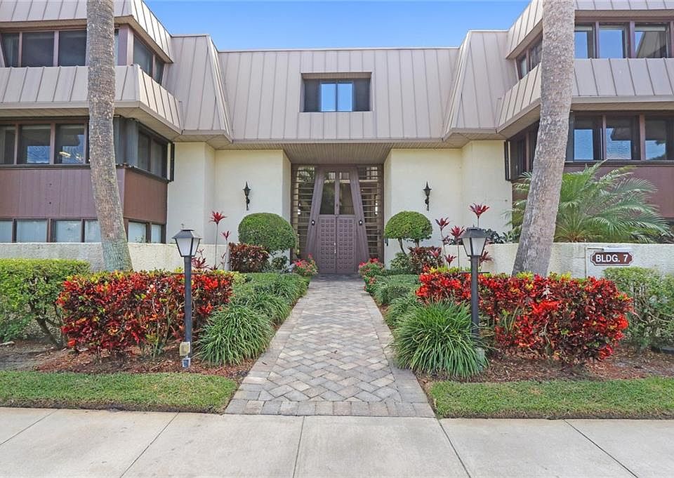1st image of 1800 SE Saint Lucie Blvd APT 7-104