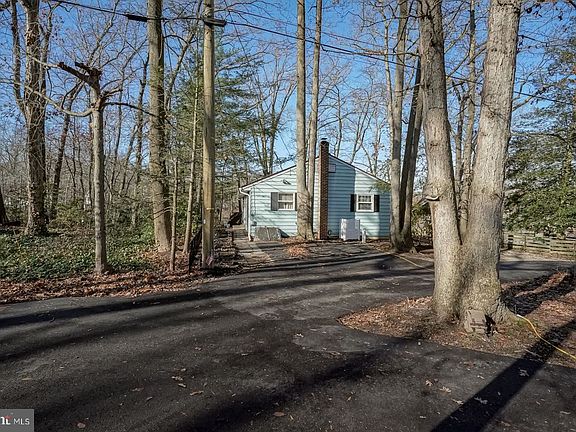 3rd image of 47 Valley Rd
