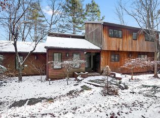 3205 Birch Hill Dr, Tannersville, PA 18372