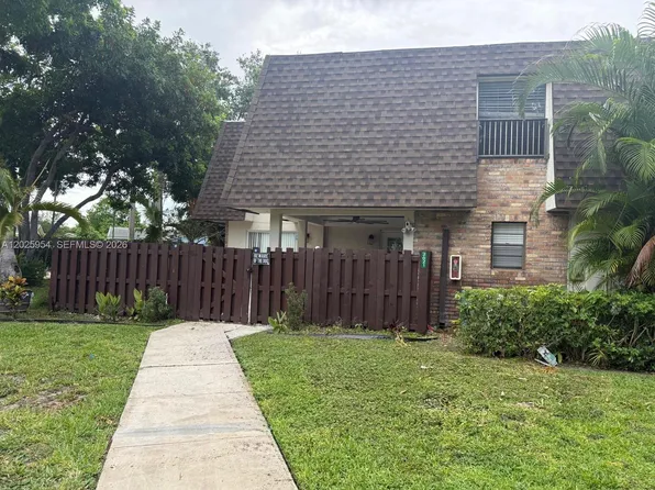 2621 NW 99th Ave #2621, Pompano Beach, FL 33065