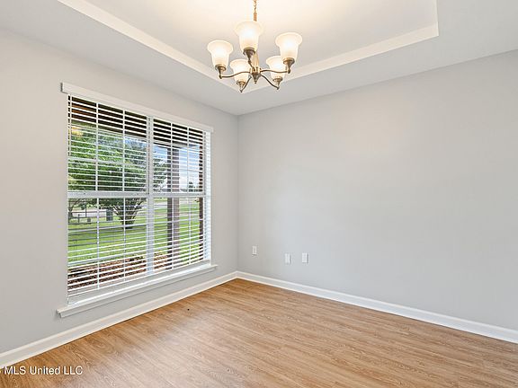 4th image of 5900 Magnolia Lakes Dr