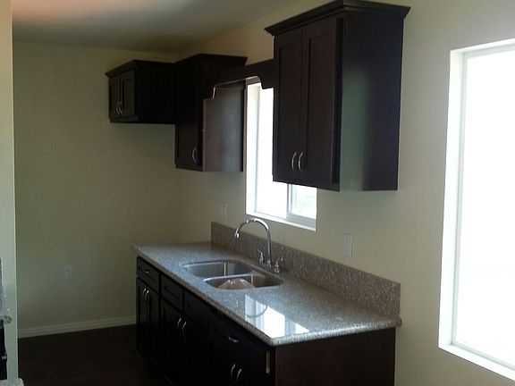 5th image of 1146 W 91st St