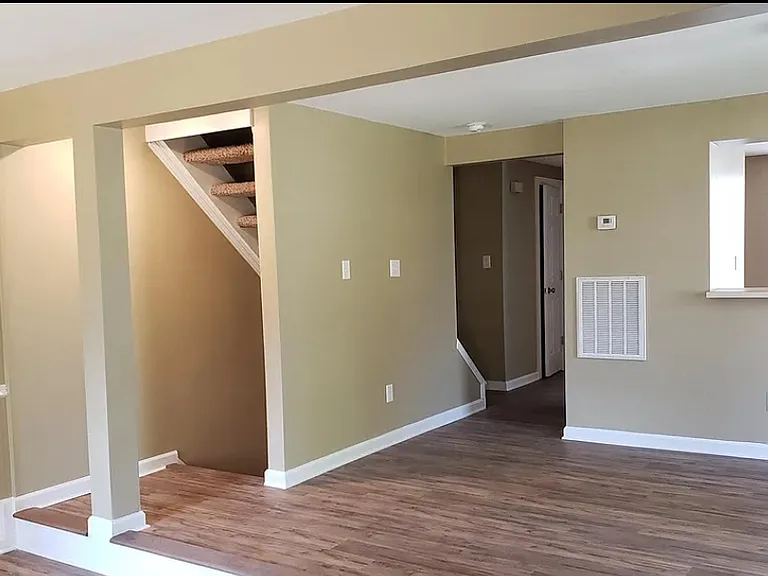 1701 Kayla Ct — Photo 11