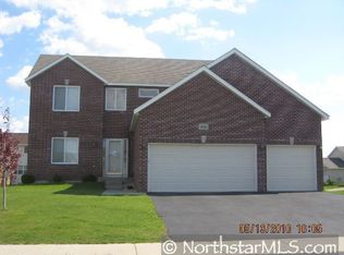806 Jack Russell Ave, Shakopee, MN 55379