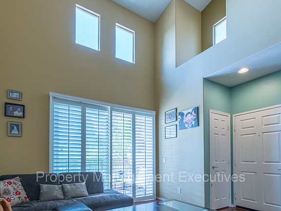 4th image of 4088 Union Square Ln