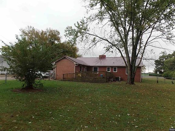 4th image of 1469 Pleasant Valley