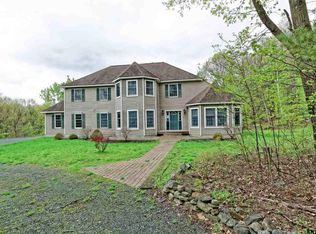 45 Rock Candy Ln, Troy, NY 12182