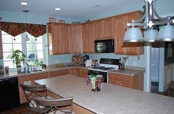 4th image of 34 Prospect Hill Blvd