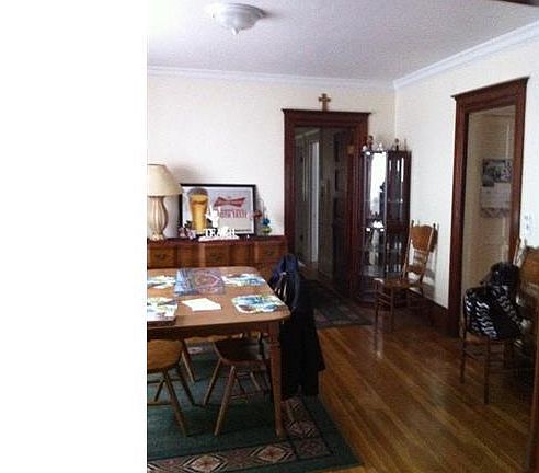 4th image of 14701 Leonard Ave