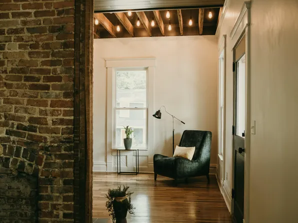 230 E 4th St, Frankfort, KY 40601