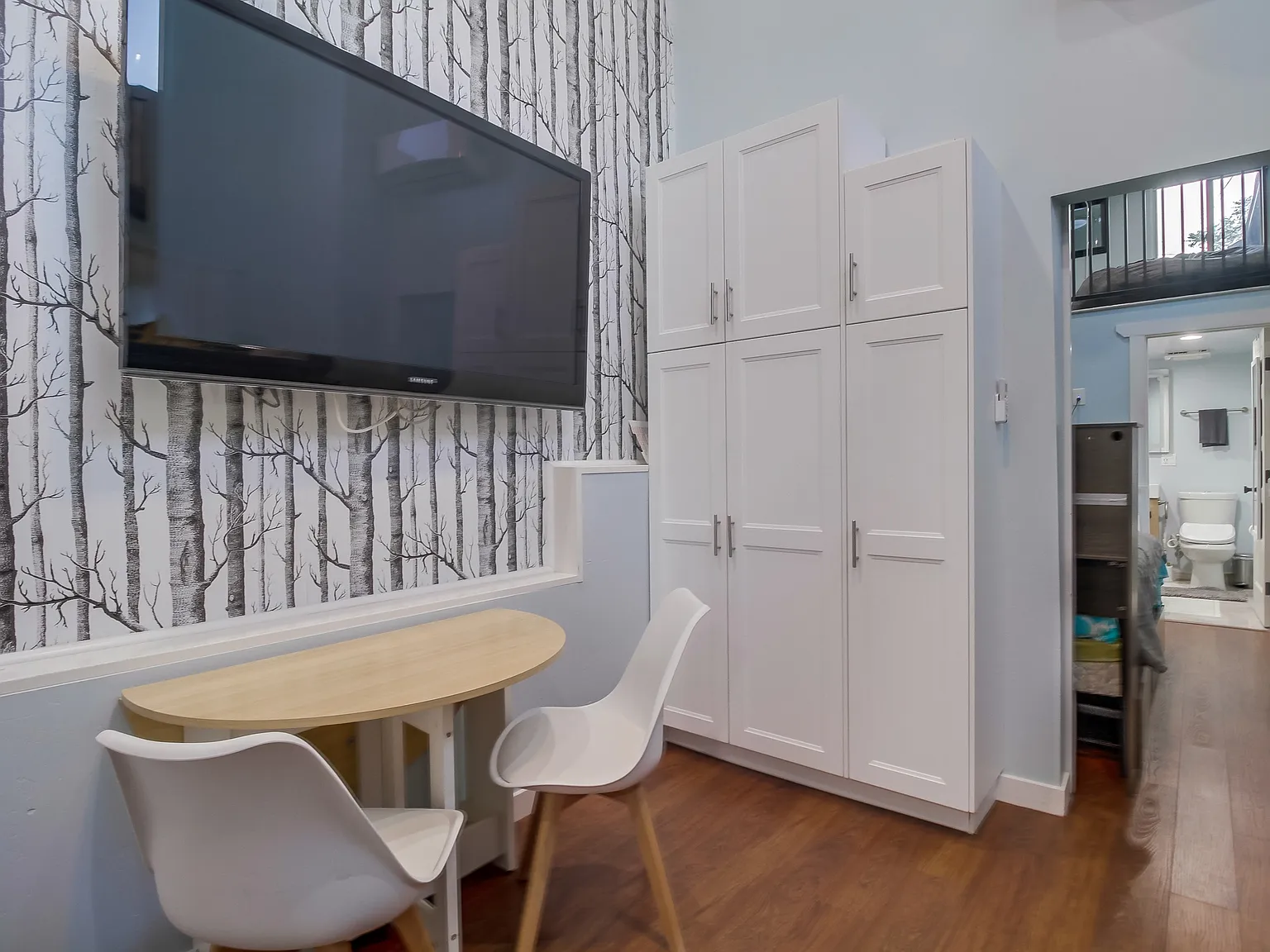 1509 Gregory St — Photo 4