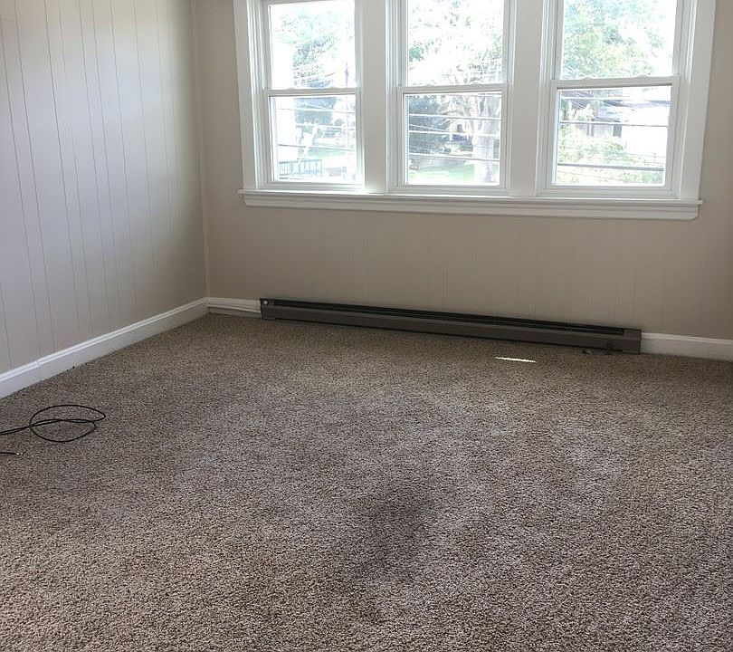 2nd image of 626 State St APT 3