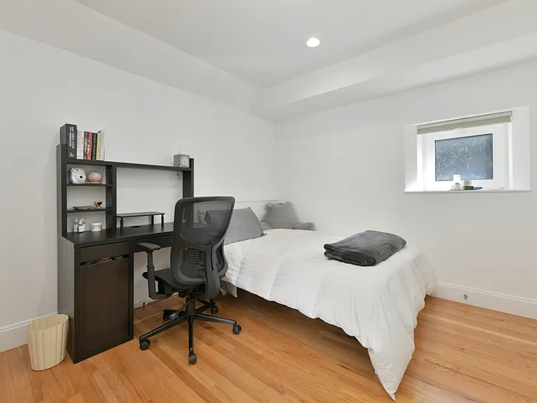 230 Independence Dr #6D — Photo 9