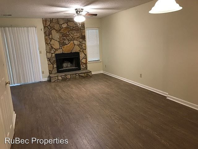 2nd image of 6364 Windsor Gate Ln