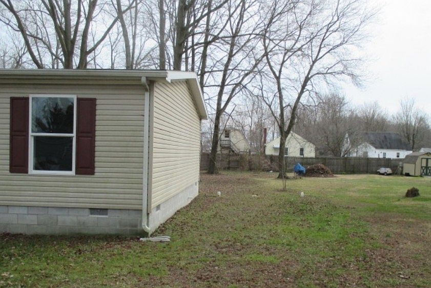 2nd image of 94 Union St