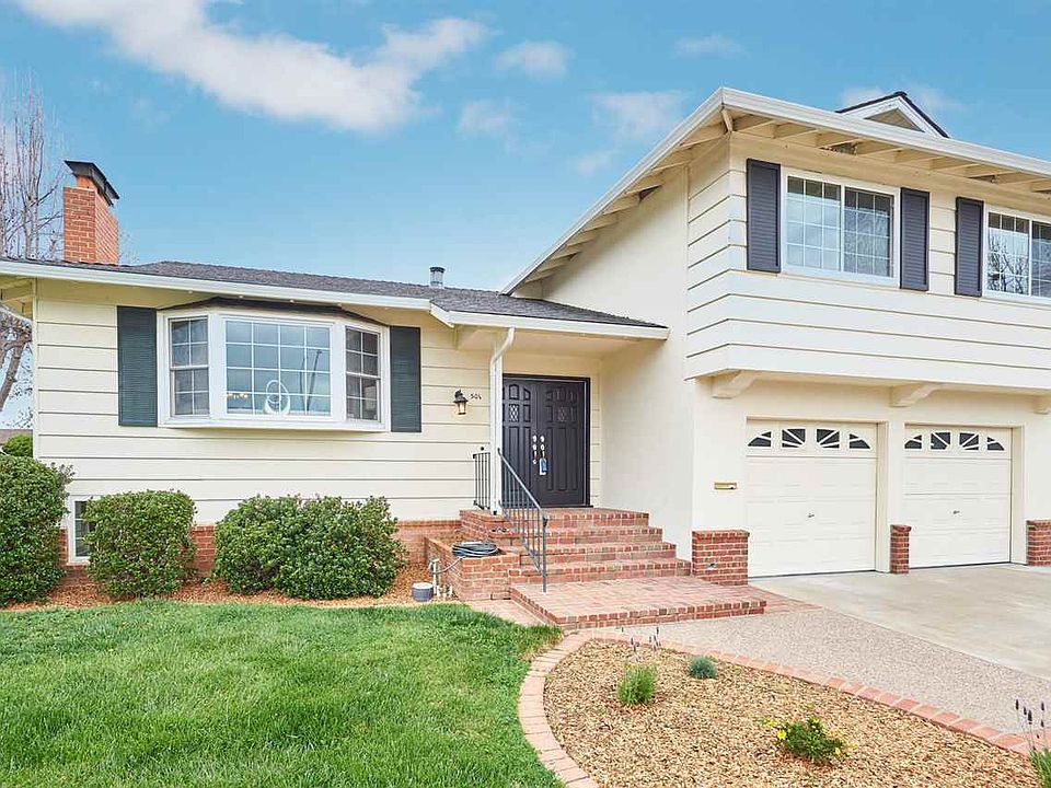 1st image of 501 Kinross Ct