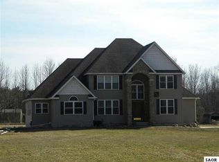 6027 W Winegar Rd, Perry, MI 48872