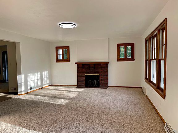 2nd image of 103 Hudson St