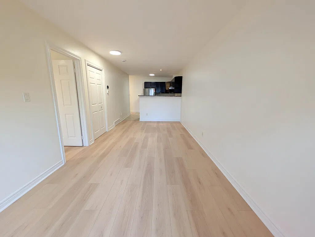 208 A Ontario Street — Photo 2
