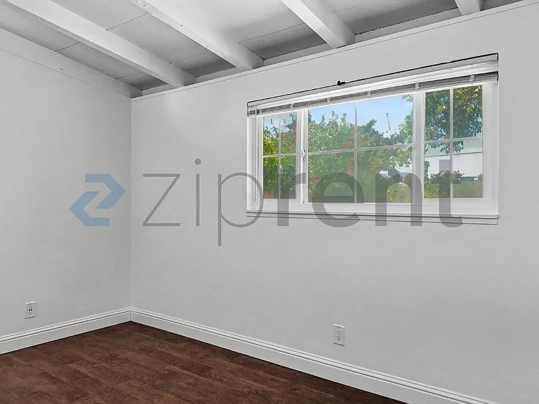 1937 Terrace Dr — Photo 33