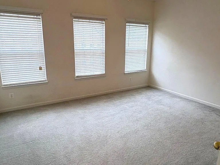 2664 Manhattan Pl #305 — Photo 18