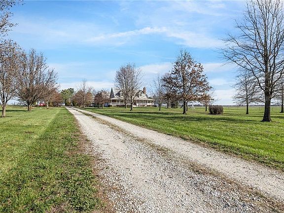 4th image of 15649 Elm Branch Rd