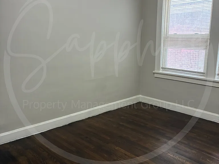 5430 Michigan Ave — Photo 16