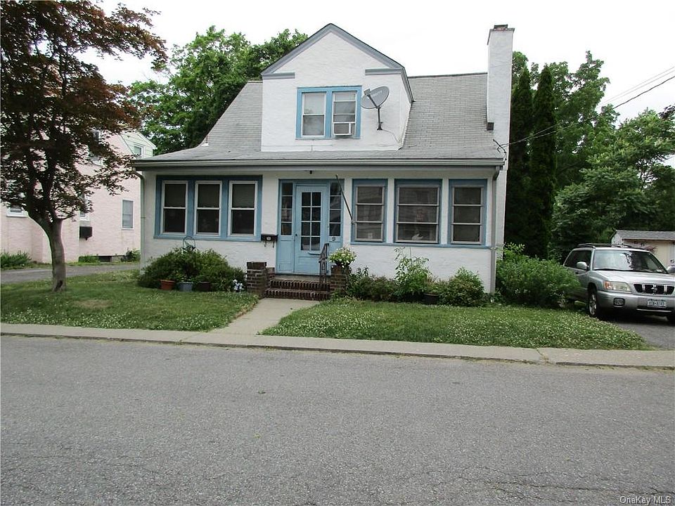1st image of 9 Maplewood Dr