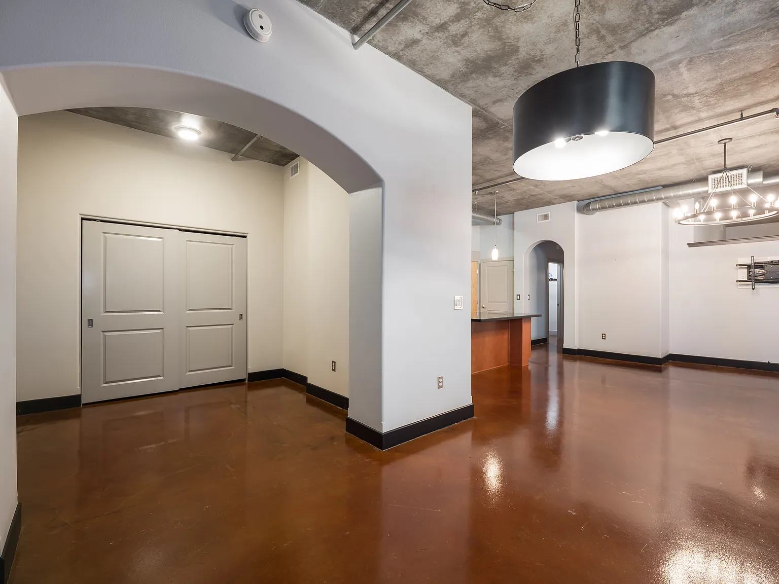 1 bed, 1283 sqft, $4,100 — Photo 1