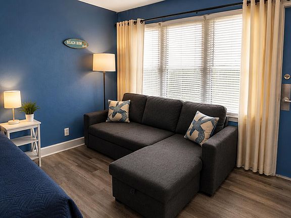 5th image of 219 S Atlantic Ave #403