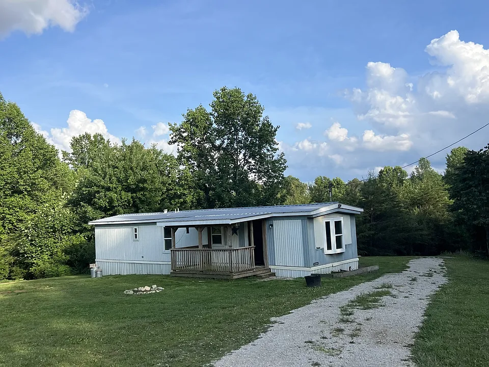 365 Wonderland Rd