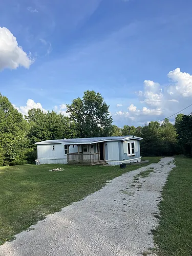 365 Wonderland Rd Photo 1