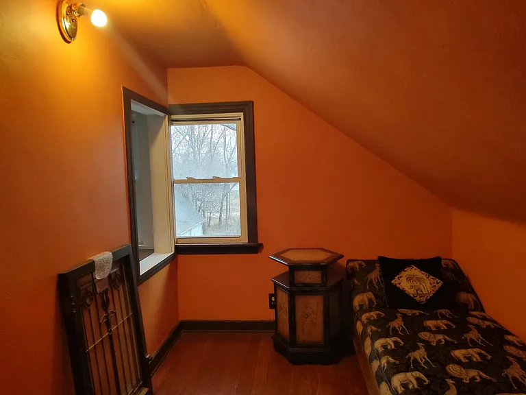 upstairs bedroom/den/office