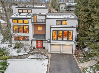 24 Highwood Rd, West Orange, NJ 07052