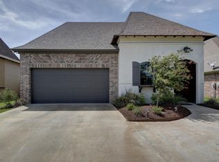 212 Cypress View Dr, Youngsville, LA 70592