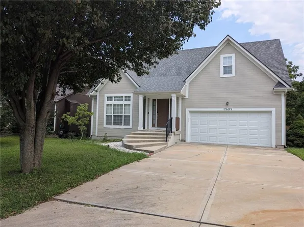 12689 S Belford St, Olathe, KS 66061