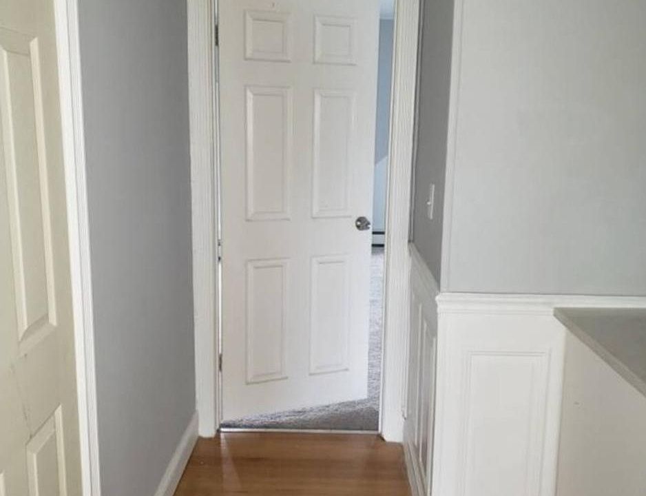 Hallway to bedroom #2