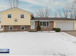 2825 Lavender Ln, Green Bay, WI 54313