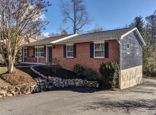 11 Jarnaul Ave, Asheville, NC 28804