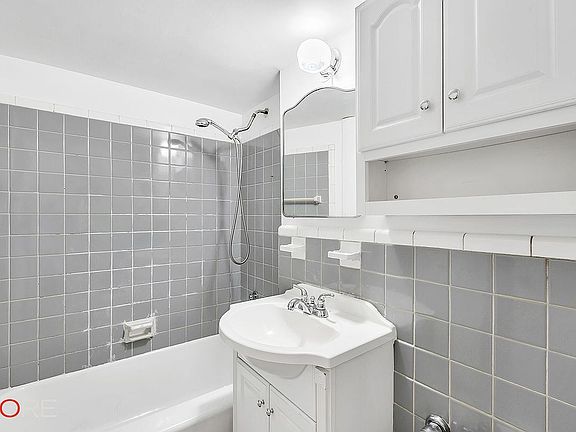 4th image of 35-11 85th St APT 4M