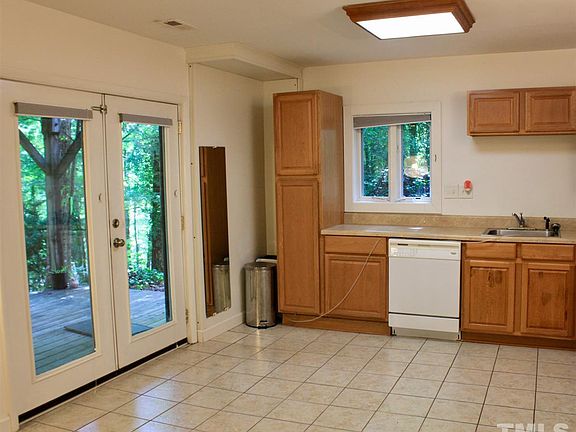 2nd image of 103A Ledge Ln