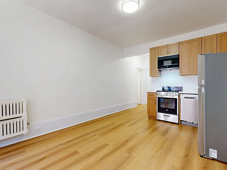 1060 Bush Street — Photo 7