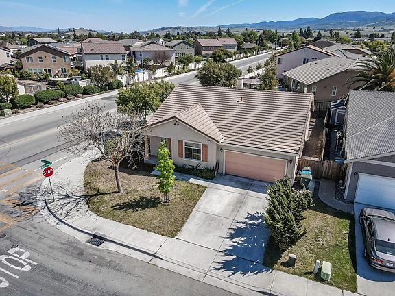 2nd image of 1011 Steinbeck Dr