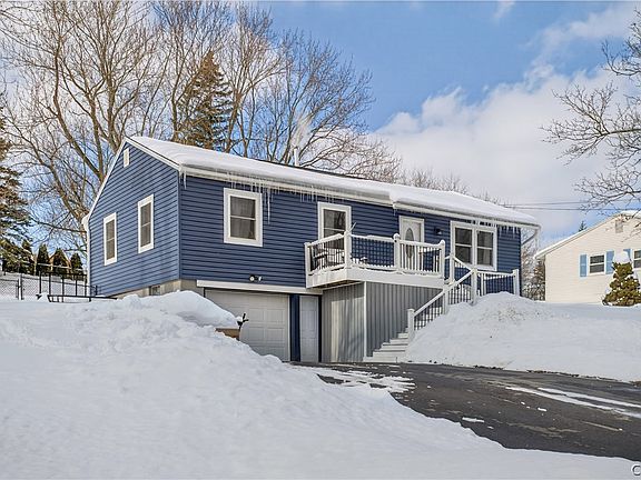 3rd image of 117 Hawthorne Way