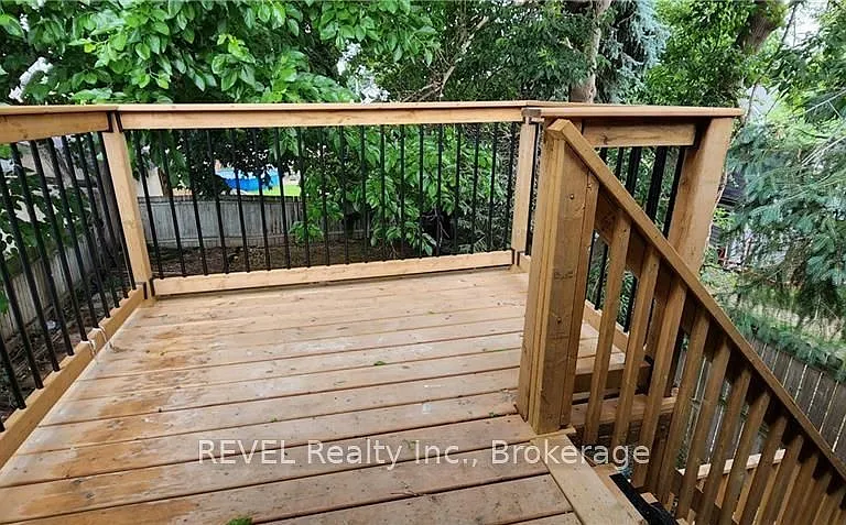 5 Linwood St #UPPER — Photo 12